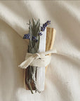 Palo Santo Bündel mit Selenit und Lavendel
